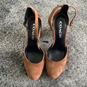 Coach wedge closed toe shoes size 6
